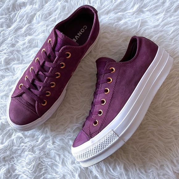 maroon converse platform